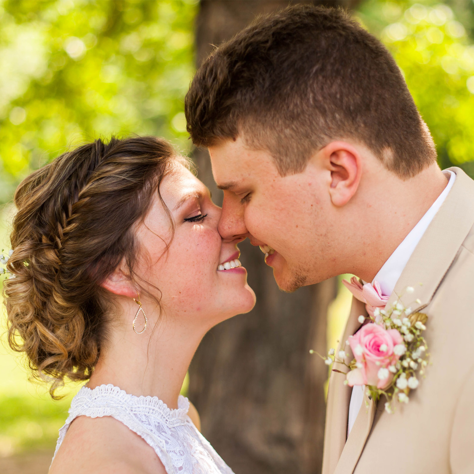 Southern Illinois Engagement + Wedding Photographer