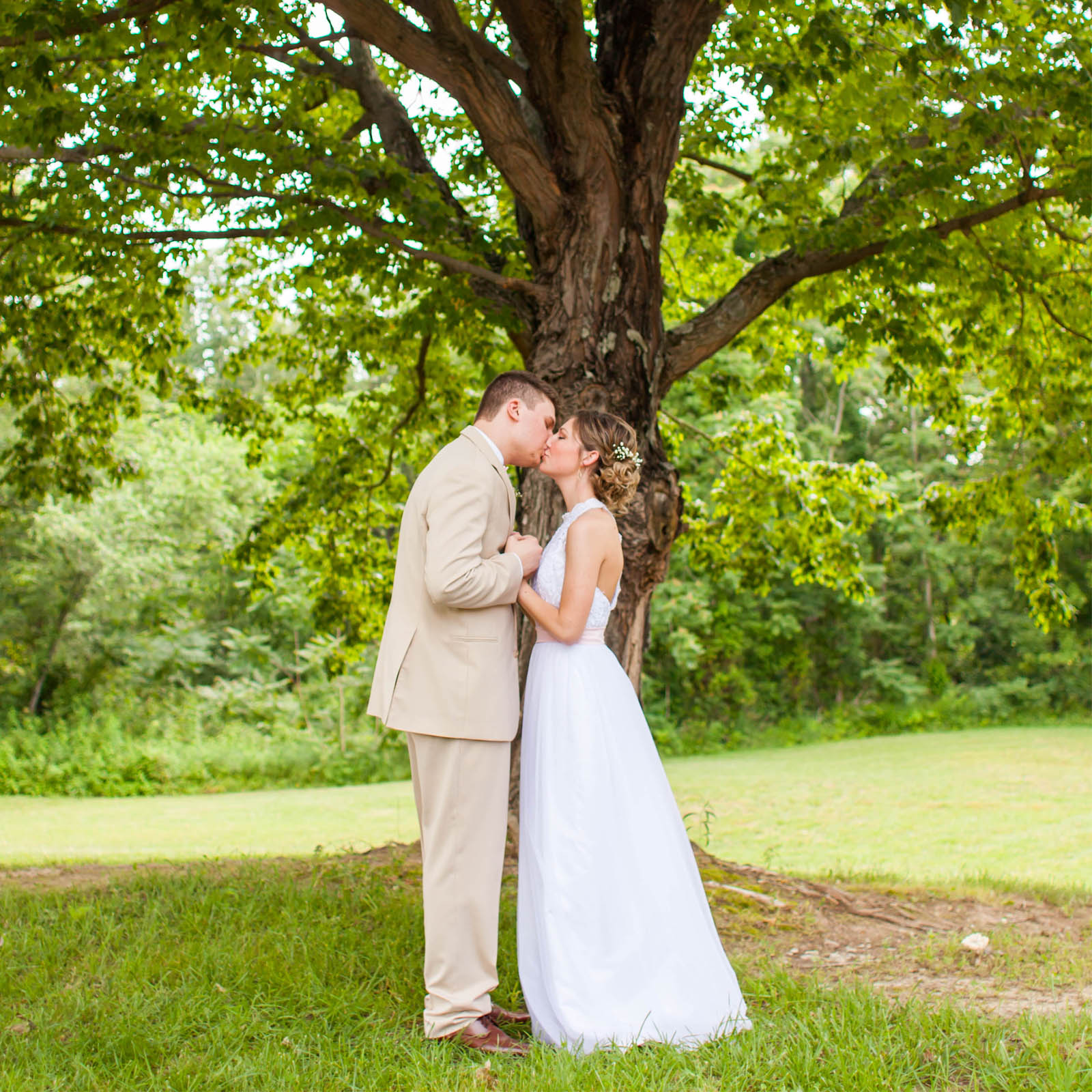 Midwest Wedding Photographer || St. Louis, Southern IL, Central IL, Indianapolis, Louisville